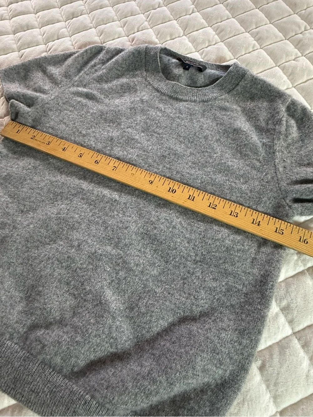 Quince 100% Mongolian Cashmere Short Sleeve Crewneck Sweater Gray Small